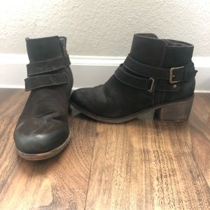 Sonoma Brown Ankle Boots